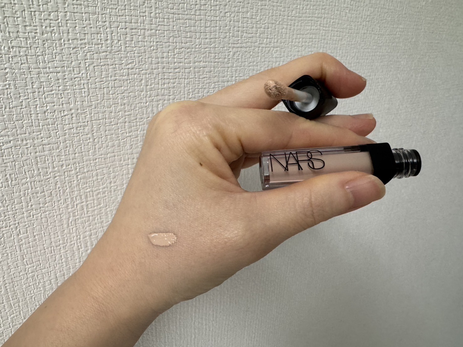 【未使用】NARSskin 化粧水、保湿クリーム、ファンデーション、コンシーラー 10秒でできるシミ消し術】NARSのラディアントクリーミーコンシーラーで