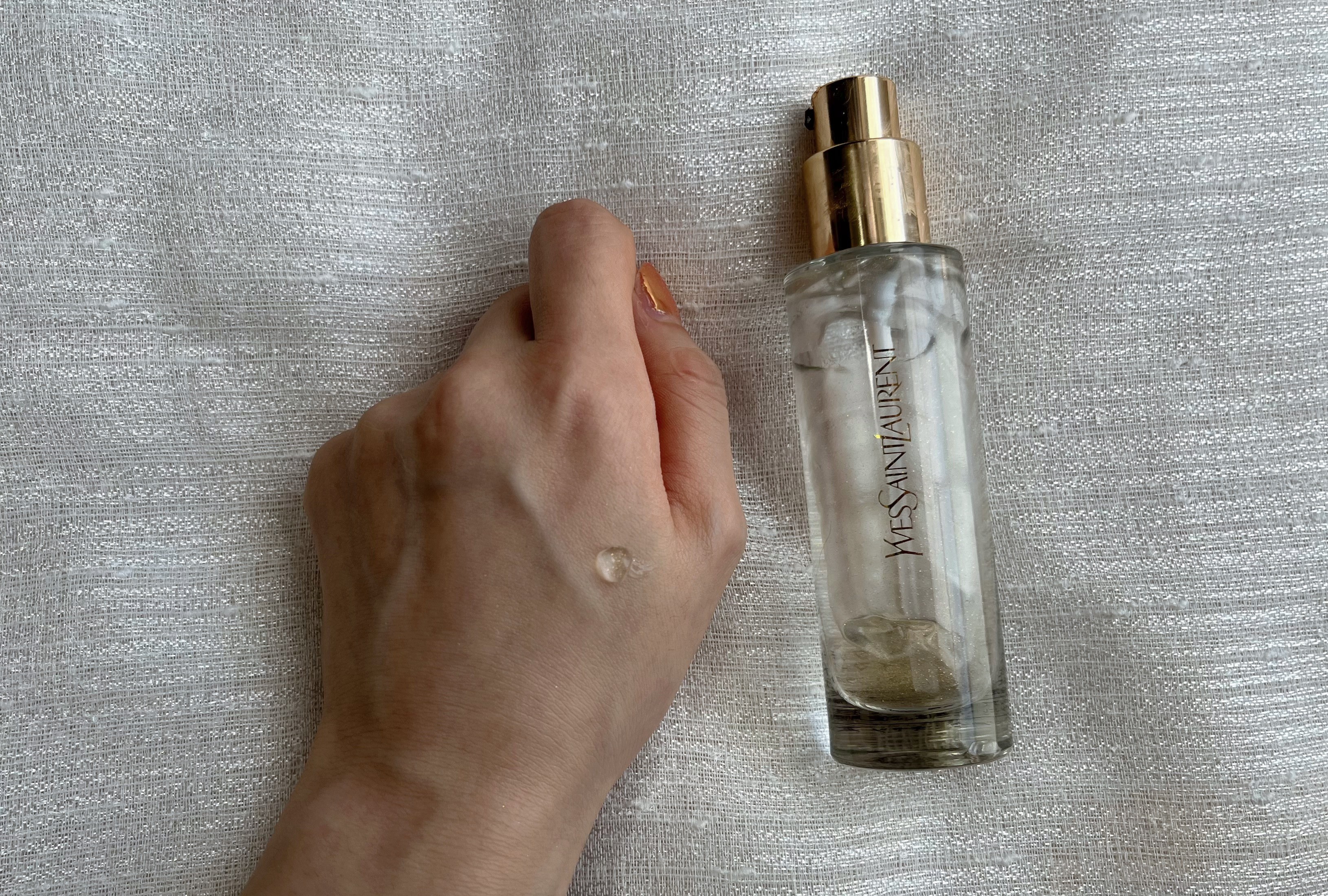 CHANEL チーク、YSLラディアントブラープライマー &、MACファンデ等