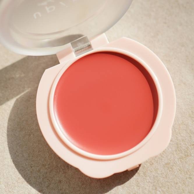 CHANEL・Upink】リップやチークとしても使えるマルチアイテムを