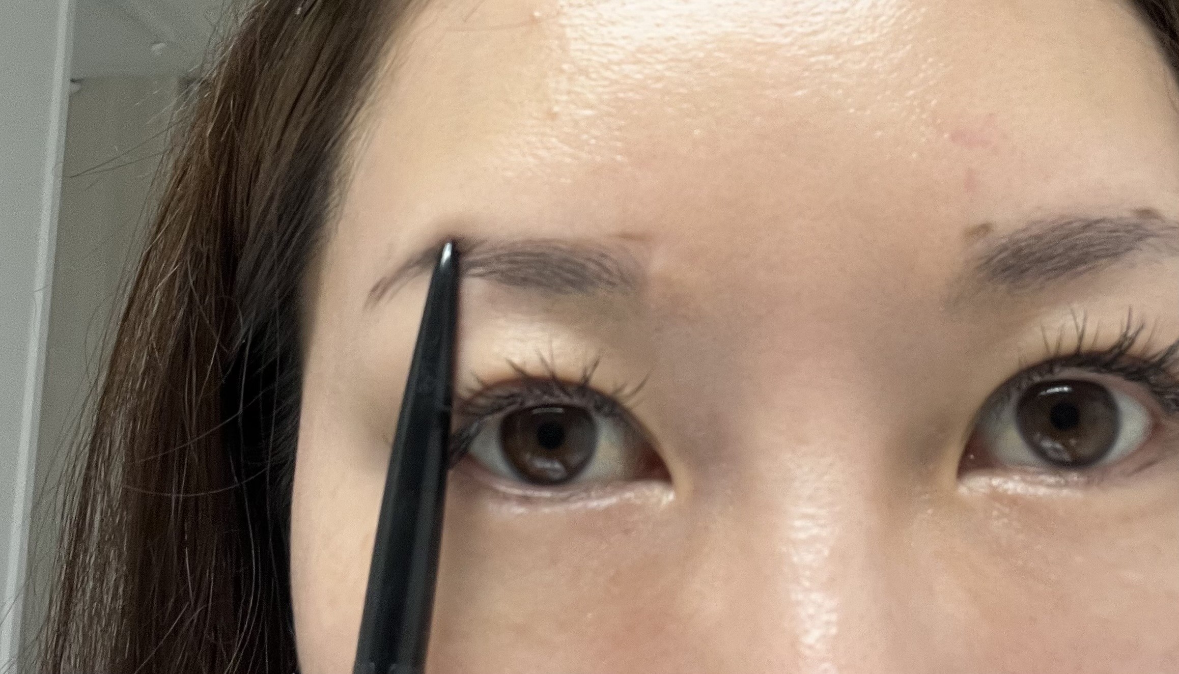 洗顔してもとれない美しい眉 眉毛が生えてこない場合の対処法5選｜原因 