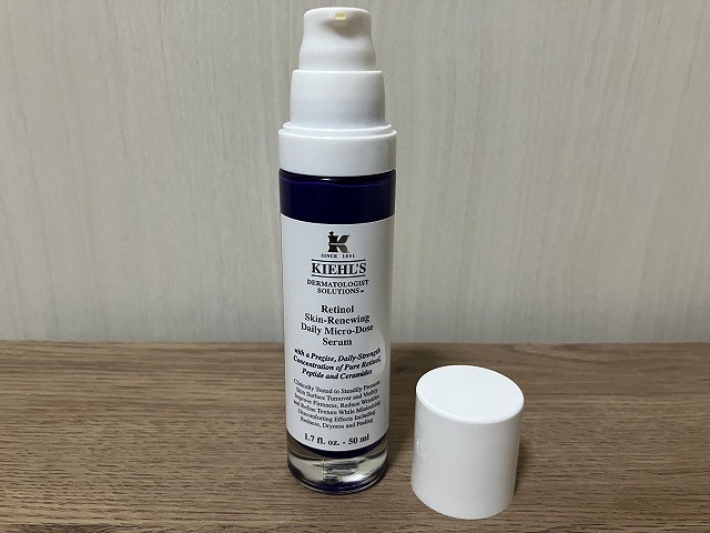 SNSで話題のキールズ レチノールセラムはシワ改善だけでなく、保湿力が