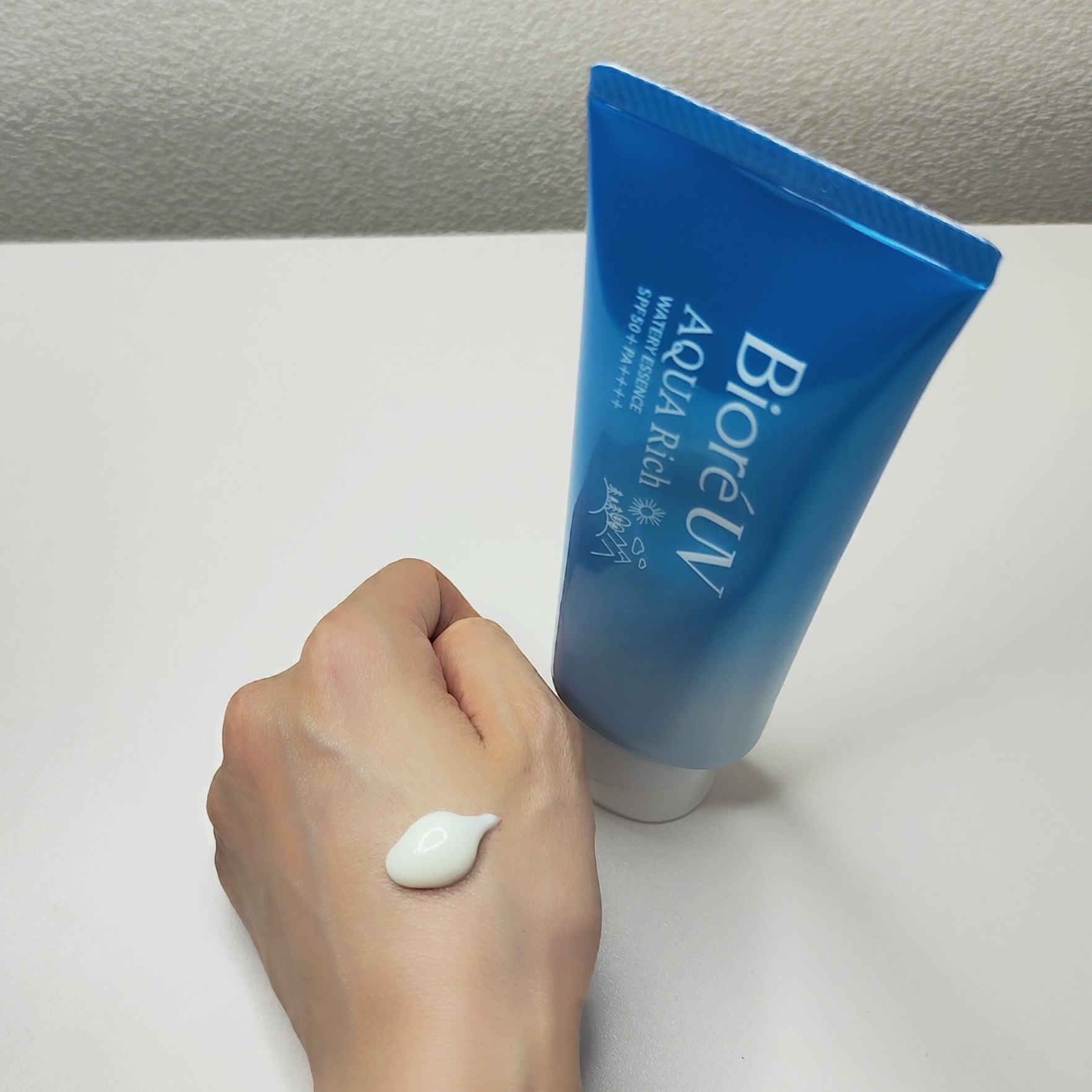 ☆新品未使用☆ビオレUV アクアリッチ スキンアクア 日焼け止め51点セット ビオレ UV アクアリッチ ウォータリーエッセンス / ビオレ
