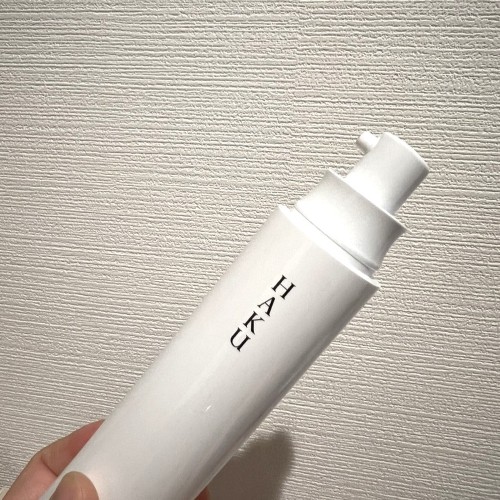3週間で内側から輝くような水光肌に】薬用美白美容液「HAKU